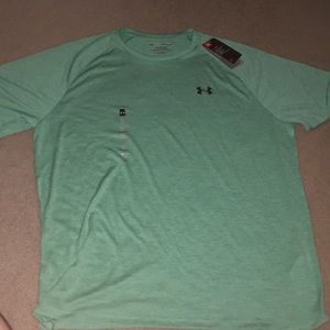 Under Amour Short Sleeve shirt